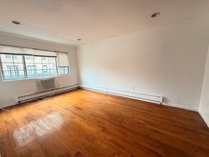 600 Thwaites Pl, Unit 2 in Bronx, NY - Foto de edificio - Building Photo