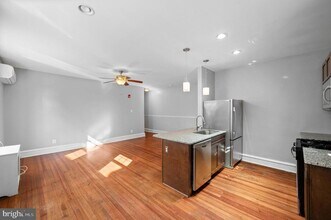 838 W Lancaster Ave in Bryn Mawr, PA - Building Photo - Building Photo