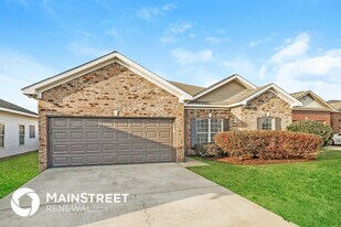 5024 Easton Ln in Northport, AL - Building Photo