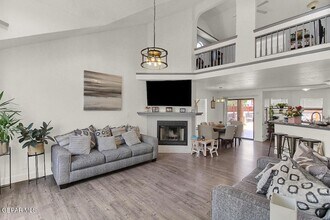 7125 Golden Hawk Dr in El Paso, TX - Building Photo - Building Photo
