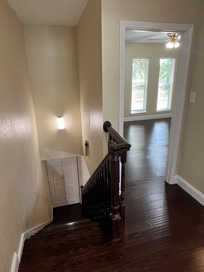 6416 Bankside Dr in Houston, TX - Building Photo - Building Photo