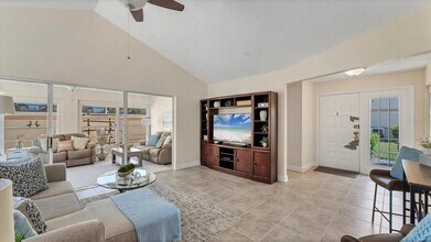 3613 57th Ave Dr W in Bradenton, FL - Building Photo - Building Photo