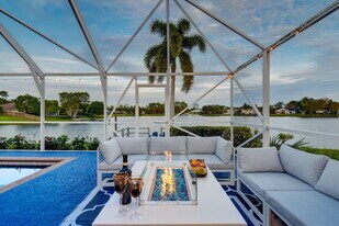 13646 Callington Dr in Wellington, FL - Building Photo