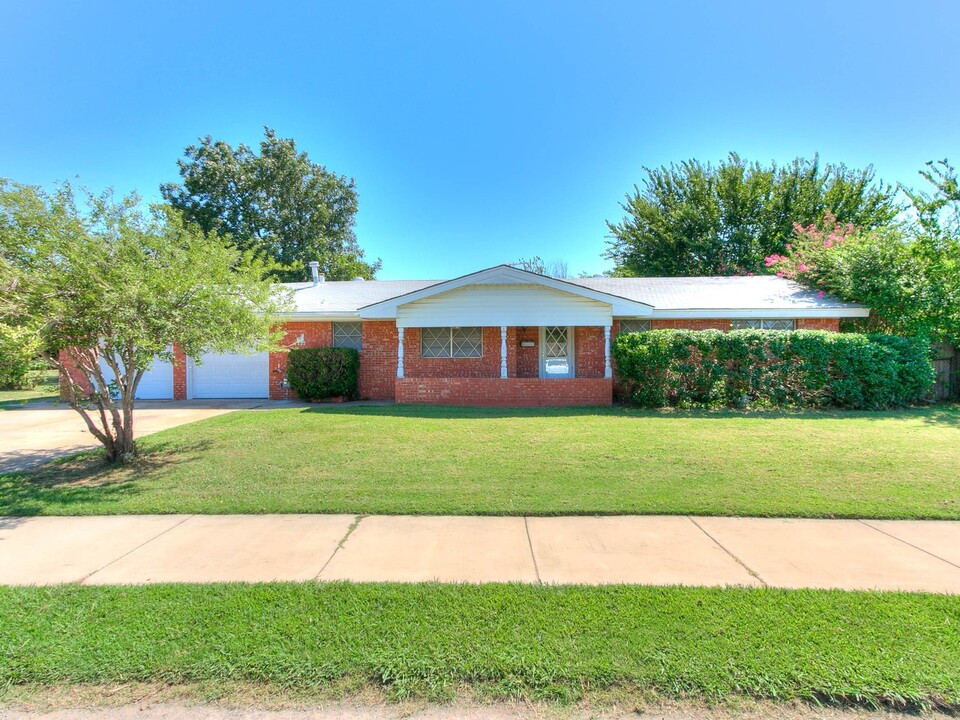 5600 S Kentucky Ave in Oklahoma City, OK - Building Photo