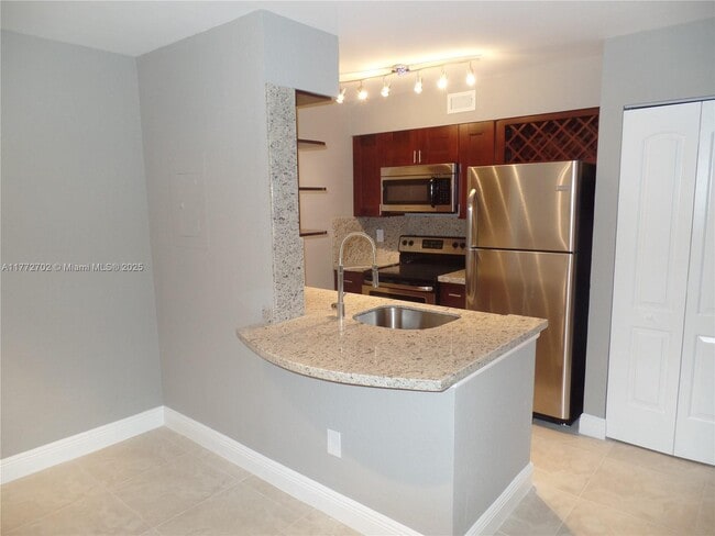 property at 2880 N Oakland Forest Dr
