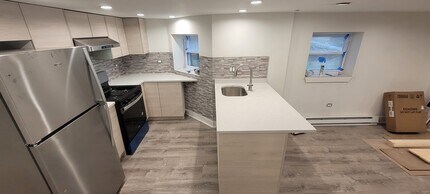 4037 N Long Ave, Unit Garden in Chicago, IL - Building Photo - Building Photo