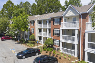 Lakeshore Crossing in Atlanta, GA - Foto de edificio - Building Photo