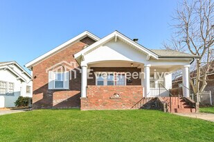 316 N Hills Dr in St. Louis, MO - Building Photo