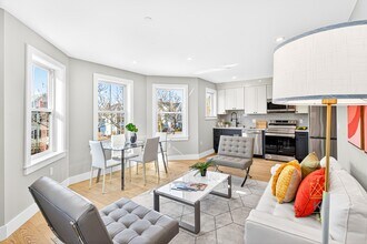 584 Cambridge St, Unit 8 in Boston, MA - Building Photo - Building Photo