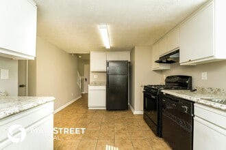 830 Durham Crossing in Stone Mountain, GA - Foto de edificio - Building Photo