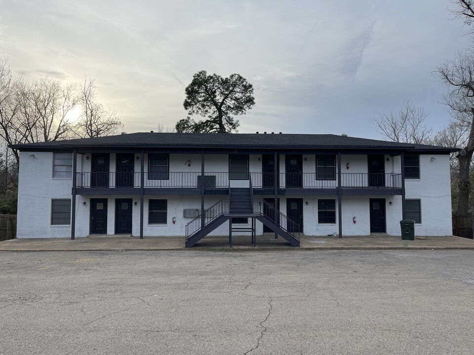 625 Augusta Ave in Tyler, TX - Building Photo