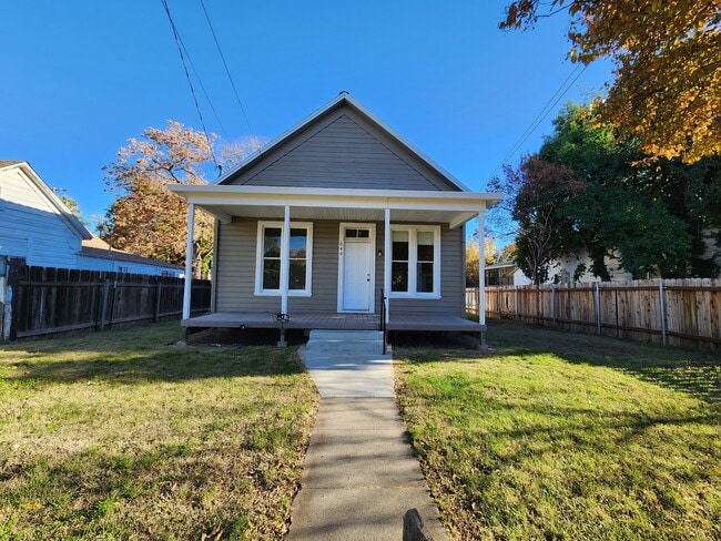 property at 644 Cowles Ave