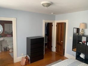 873 E 4th St in Boston, MA - Building Photo - Building Photo