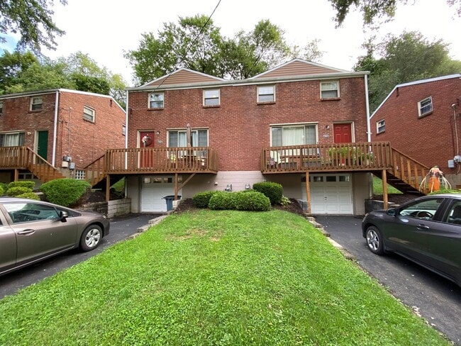 property at 920 Sleepy Hollow Rd