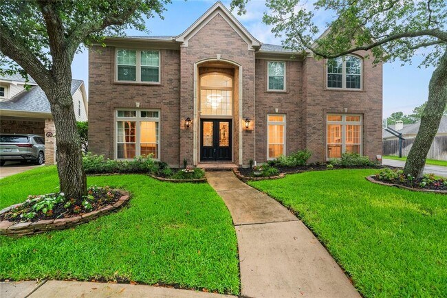 property at 4306 Stonecroft Cir