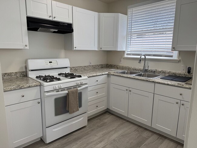 2153 Cooley Pl in Pasadena, CA - Building Photo - Building Photo