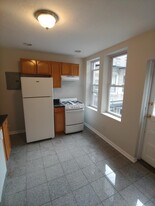 100 Hanover St, Unit 11 Apartamentos