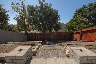 1601 Wesley Way in Vista, CA - Building Photo - Building Photo