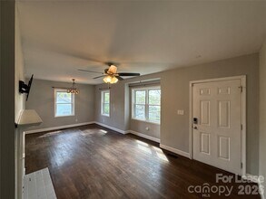 2520 Brentwood Pl in Charlotte, NC - Building Photo - Building Photo