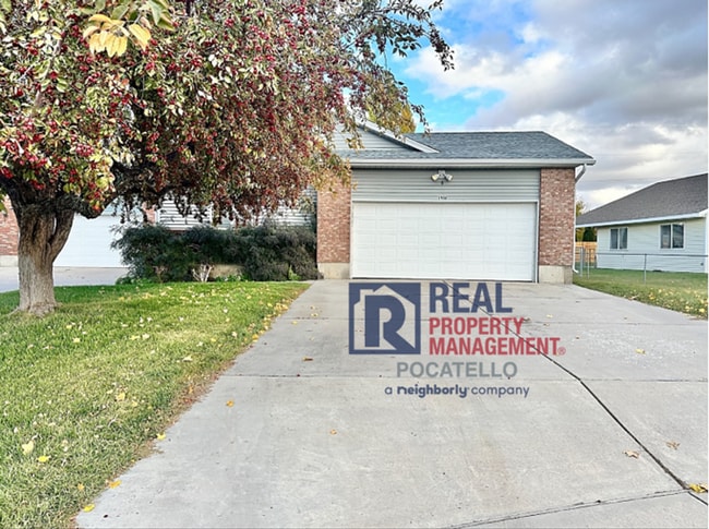 1982 Shetland Ave in Pocatello, ID - Building Photo - Building Photo