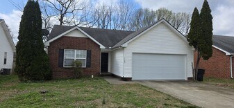 1183 Catawba Way in Murfreesboro, TN - Building Photo