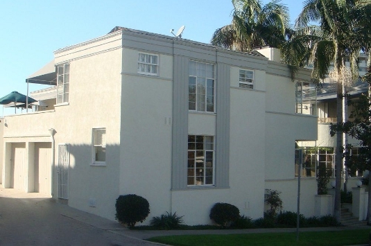 1001 Malcolm Ave in Los Angeles, CA - Building Photo