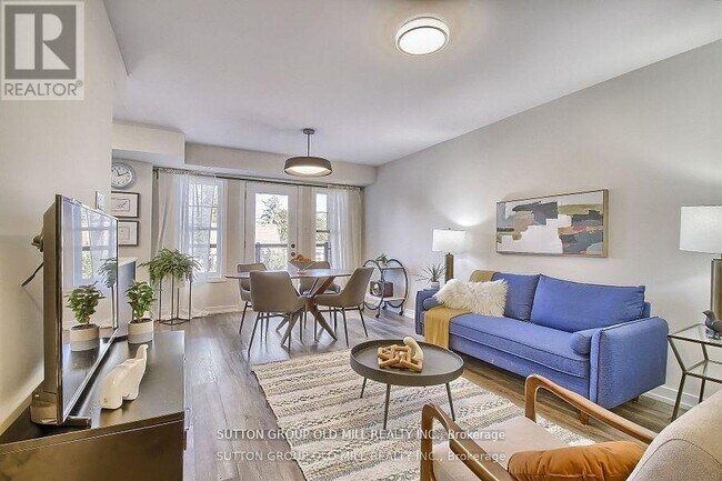 2335 Sheppard Ave W in Toronto, ON - Building Photo - Building Photo