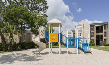 Bella Capri in Orlando, FL - Building Photo - Building Photo