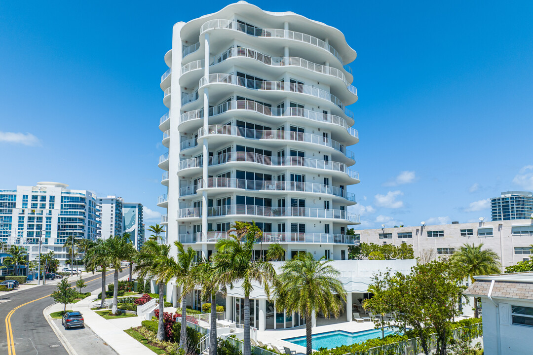 The Wave on Bayshore in Fort Lauderdale, FL - Building Photo