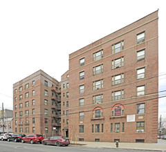 3338 Parsons Blvd in Flushing, NY - Building Photo - Building Photo