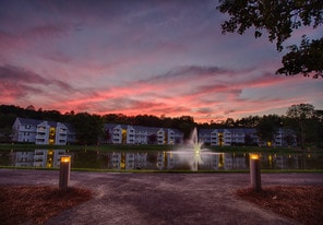 Brook Highland Place Apartamentos