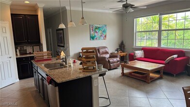 8510 Violeta St in Bonita Springs, FL - Foto de edificio - Building Photo