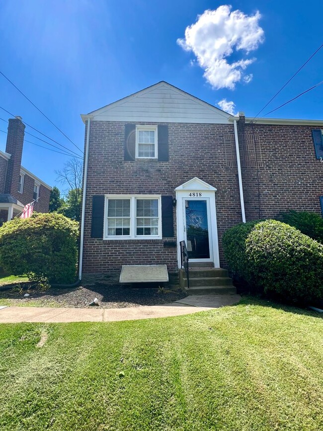 4818 Woodland Ave in Drexel Hill, PA - Building Photo - Building Photo