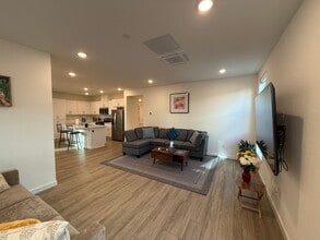 6634 Optimum Loop in San Jose, CA - Building Photo - Building Photo