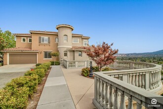 386 Casselino Dr in San Jose, CA - Foto de edificio - Building Photo