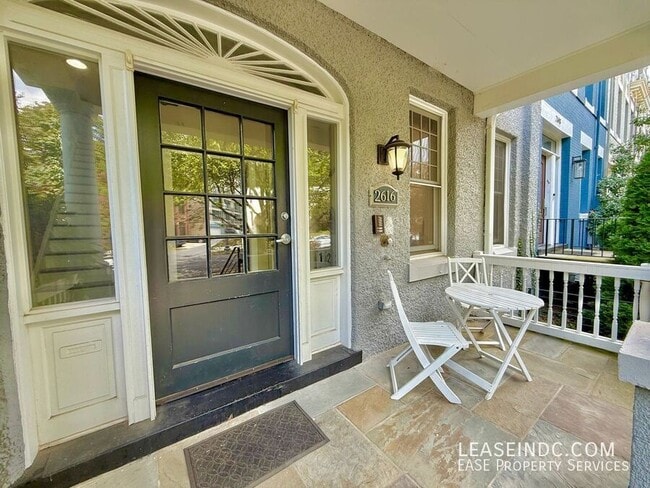 2616 Garfield St NW in Washington, DC - Building Photo - Building Photo