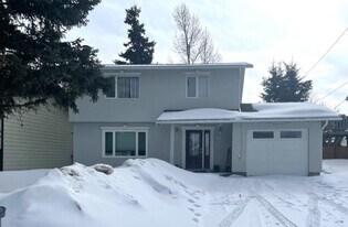 9423-9105 105 Ave in Fort St John, BC - Building Photo