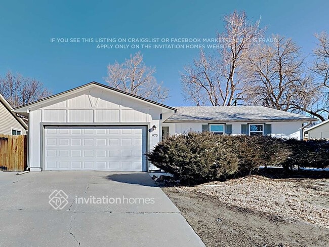 property at 975 E 7th Ave