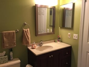 3 Norwich Pl in Franklin Township, NJ - Building Photo - Building Photo