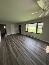 322 W Seerley Blvd in Cedar Falls, IA - Building Photo - Building Photo