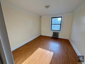 Hamilton Avenue, YONKERS in Yonkers, NY - Building Photo - Building Photo