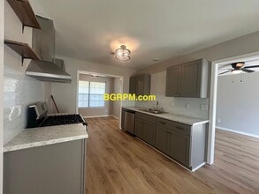 9 Bradburn Rd in North Little Rock, AR - Building Photo - Building Photo