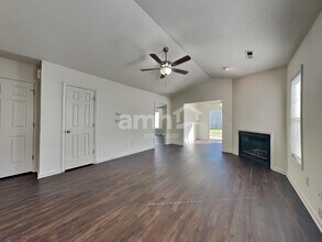 133 Tudor Downs Rd in Winston-Salem, NC - Foto de edificio - Building Photo