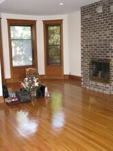1031 W Dakin St, Unit 1 in Chicago, IL - Building Photo - Building Photo