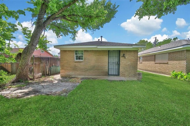 2315 Kabee St in Houston, TX - Building Photo - Building Photo