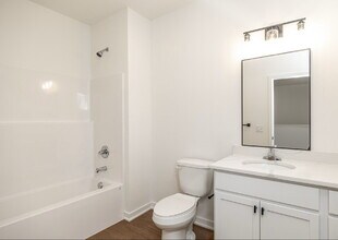 3154 Indianola Ave in Des Moines, IA - Building Photo - Building Photo