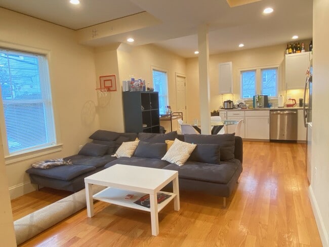 3 Griggs Pl, Unit PL in Boston, MA - Building Photo - Building Photo