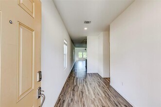 7420 Tonka Ln in Austin, TX - Building Photo - Building Photo