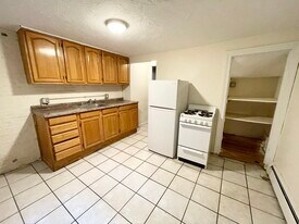 32 Sussex St, Unit 1 in Boston, MA - Building Photo