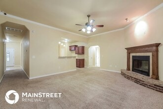 11120 SW 42nd St in Mustang, OK - Building Photo - Building Photo